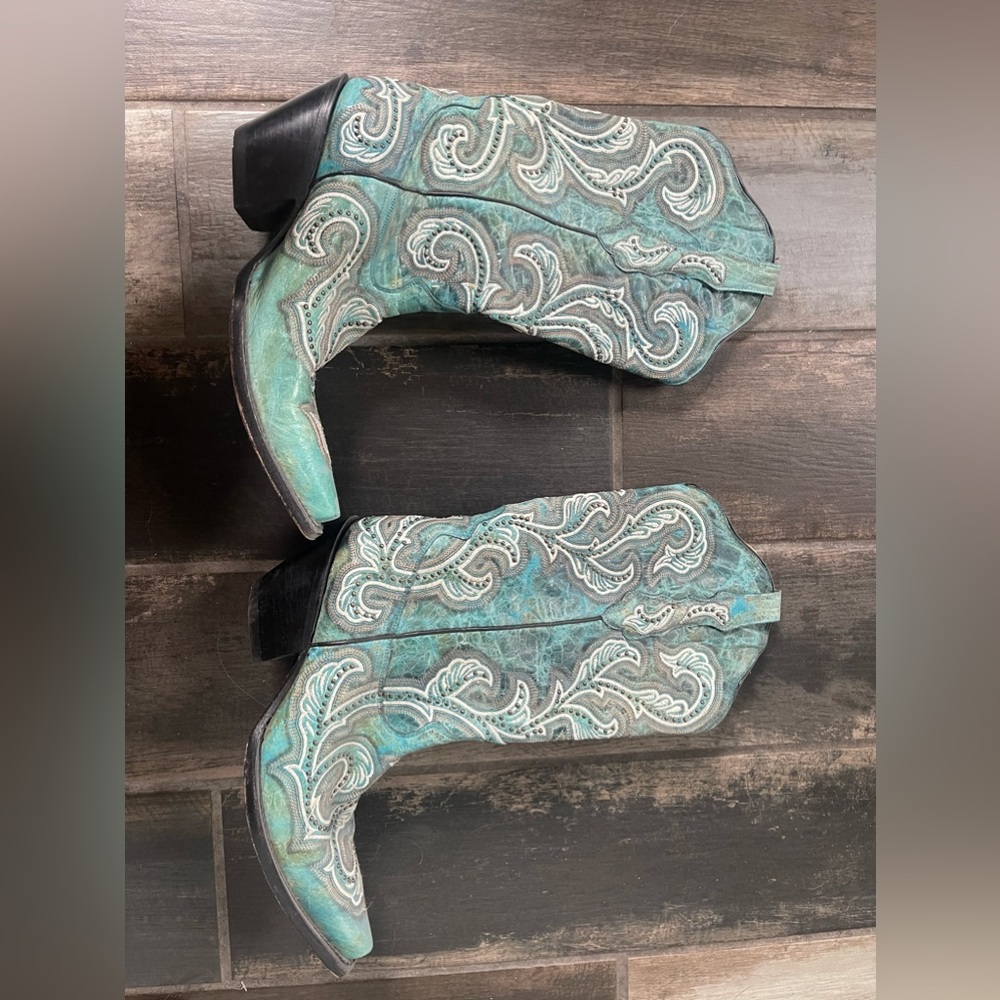 Turquoise Corral Cowboy Boots Size 9
